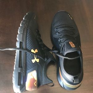 Mens Under Armour Hovr shoes size 9